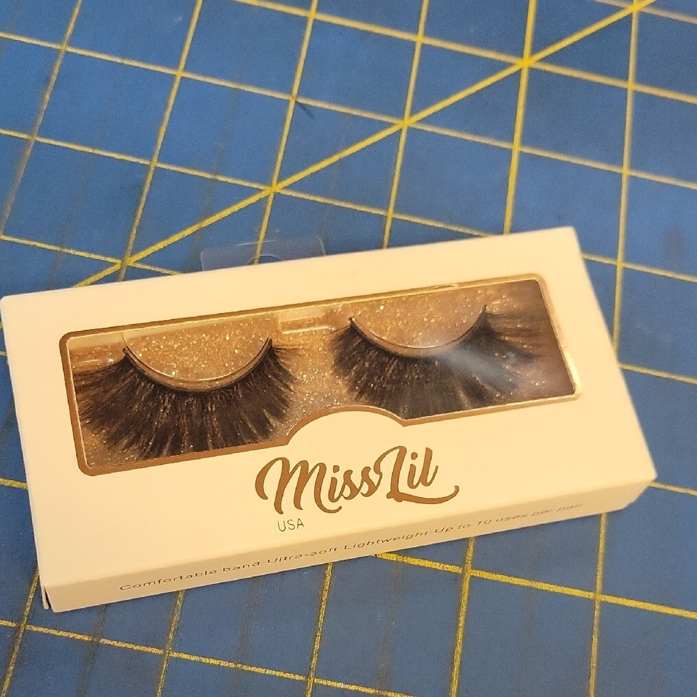 Miss Lili Voluminous 8D Faux Mink Black Lashes New